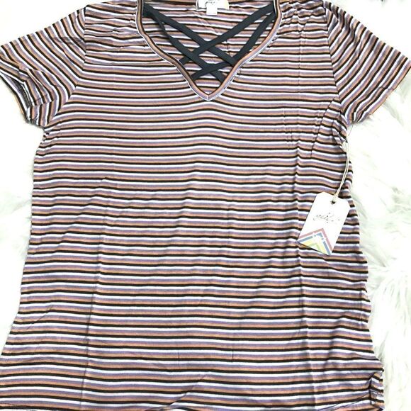 Striped NWT T-shirt  - Picture 1 of 4